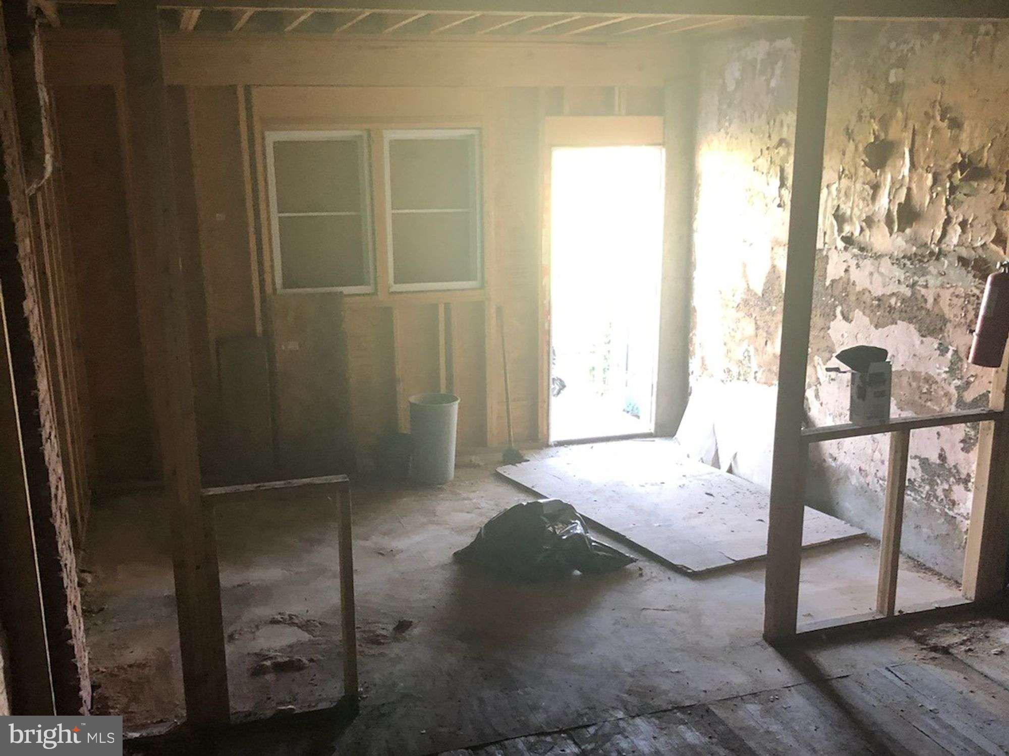 WESTPORT - Residential