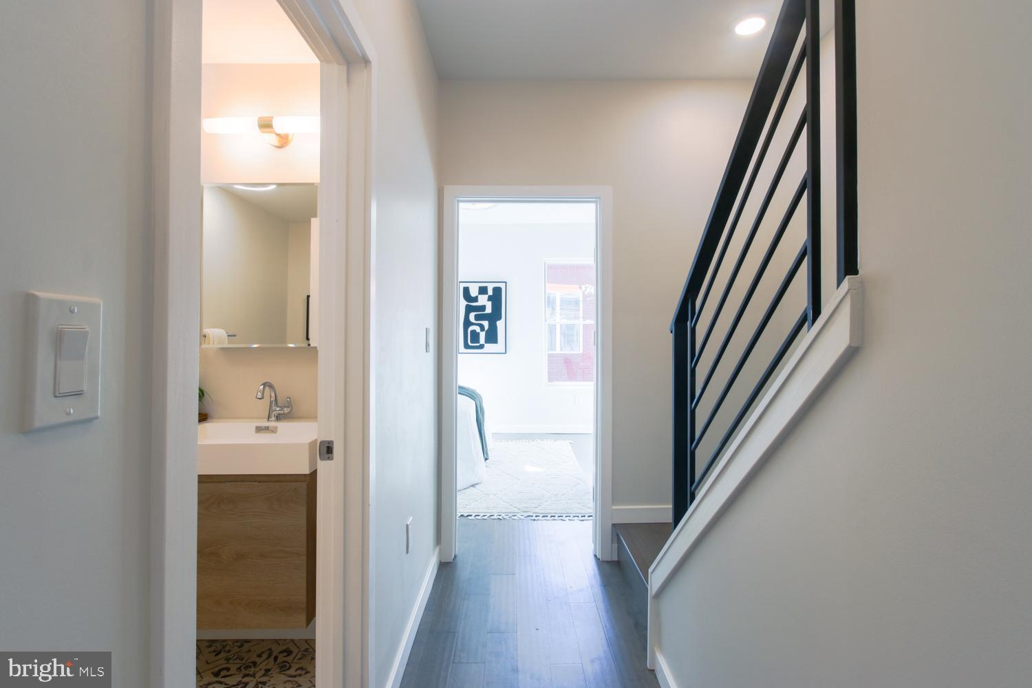 POINT BREEZE - Residential