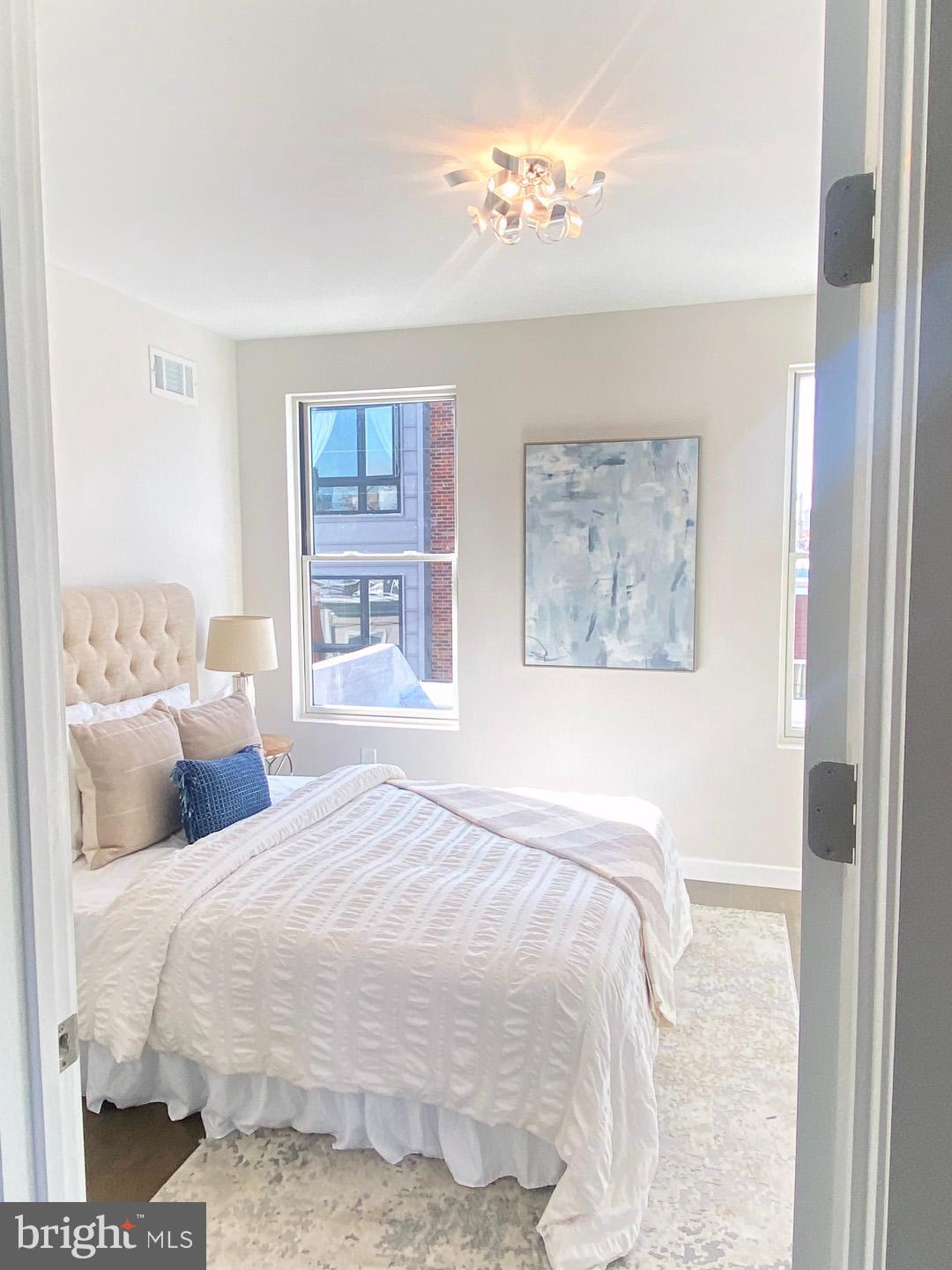 POINT BREEZE - Residential