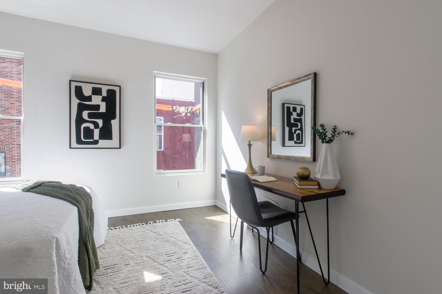 POINT BREEZE - Residential