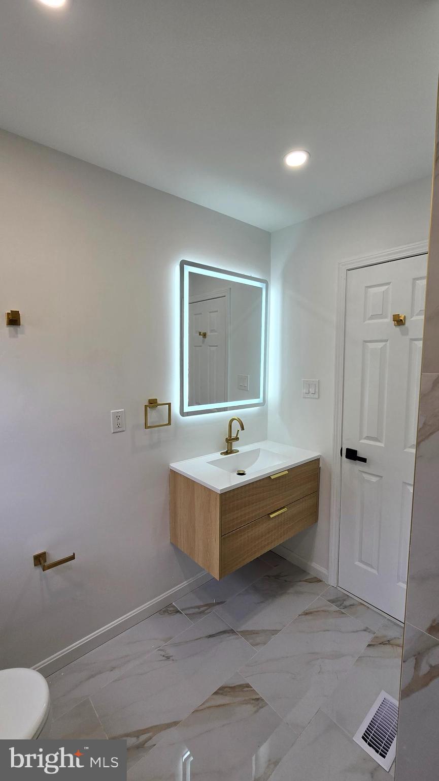 DISTRICT HEIGHTS - Residential