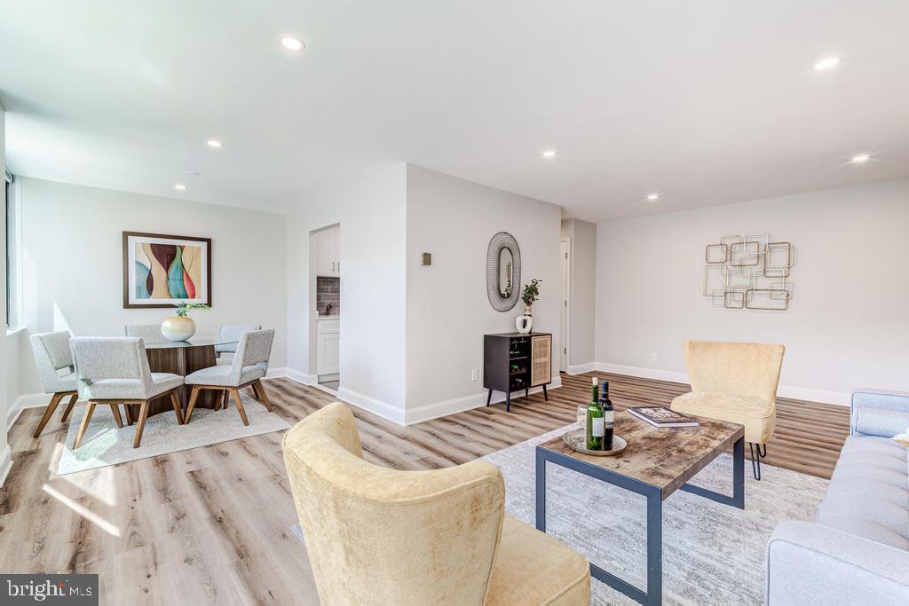 MADISON CONDOMINIUM - Residential