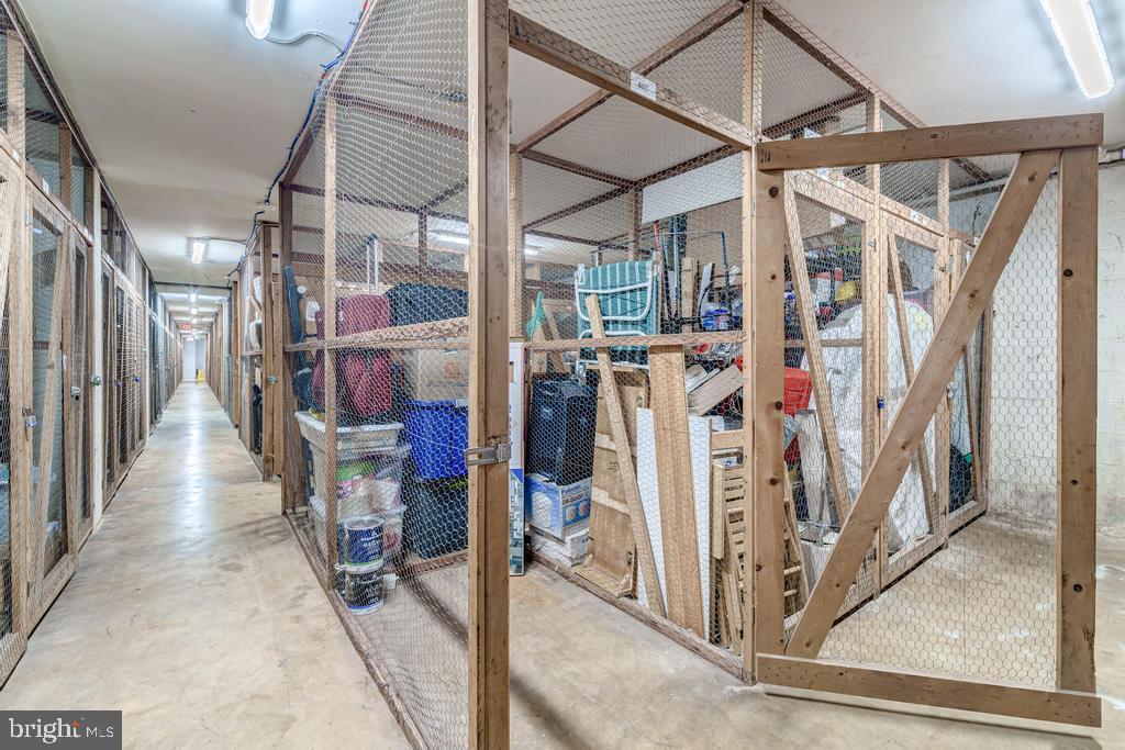 MADISON CONDOMINIUM - Residential