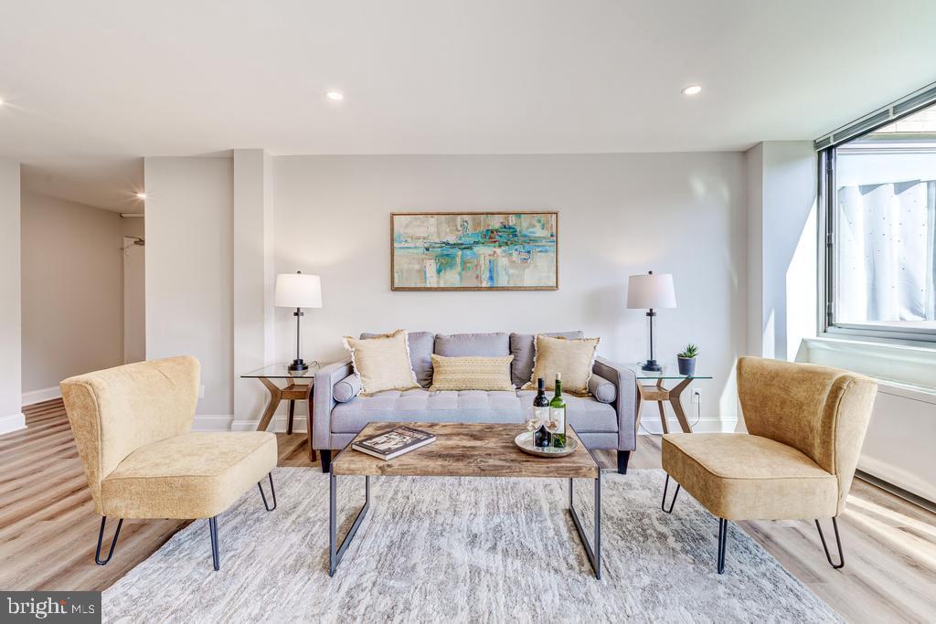 MADISON CONDOMINIUM - Residential