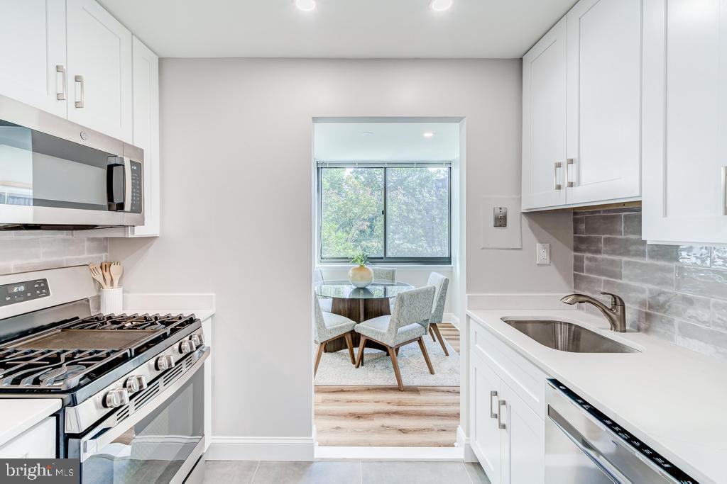 MADISON CONDOMINIUM - Residential