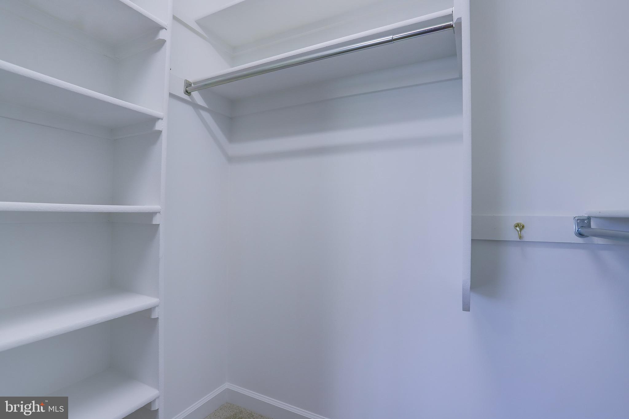 FALLS STATION - Residential Lease