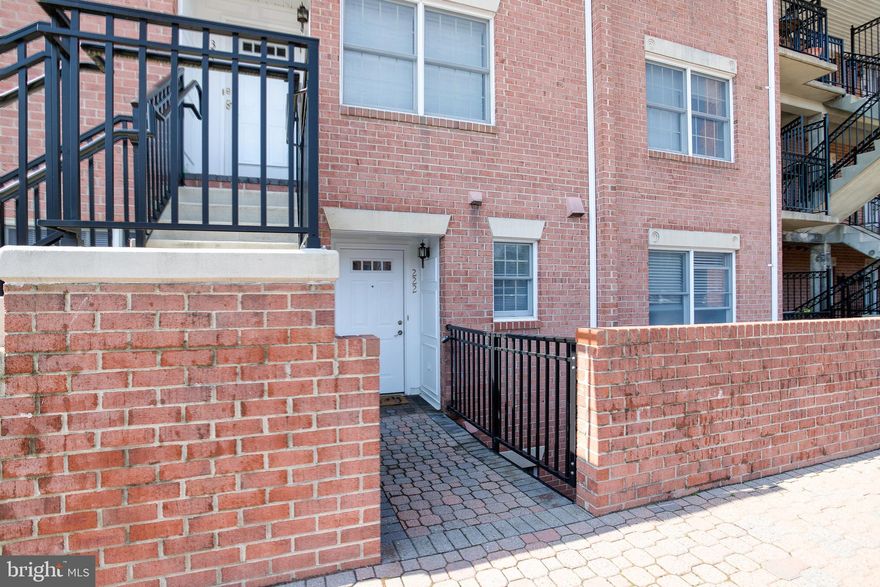 Beautiful 2 bedroom, 1 bathroom condo blocks from shopping and dining. 1 assigned parking space. Covered balcony overlooks the WO&D trail! Available for immediate occupancy.