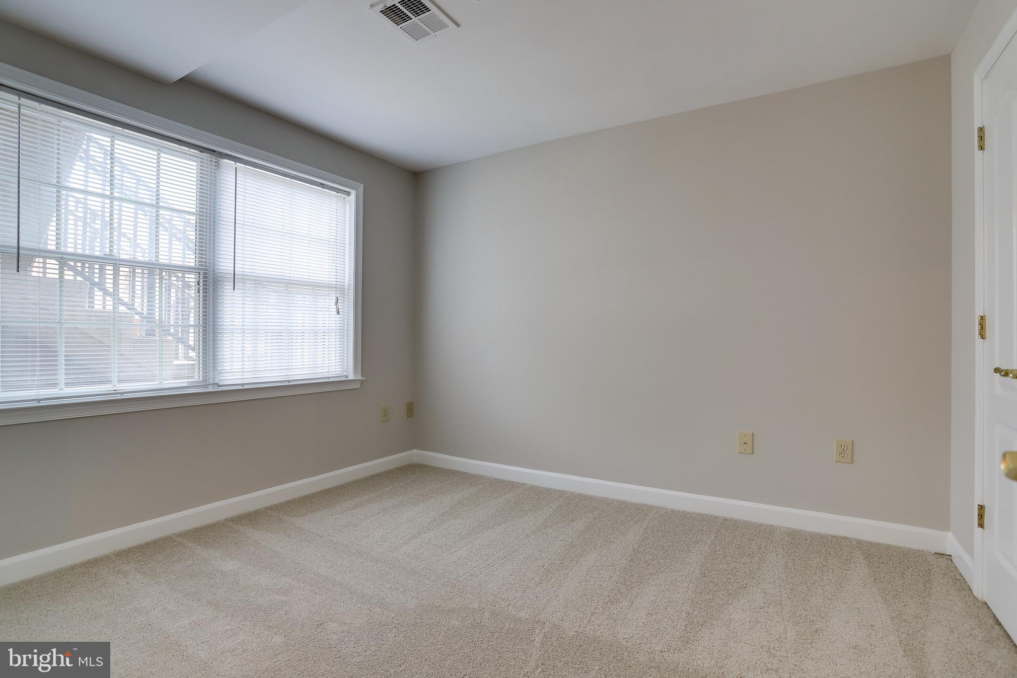 FALLS STATION - Residential Lease