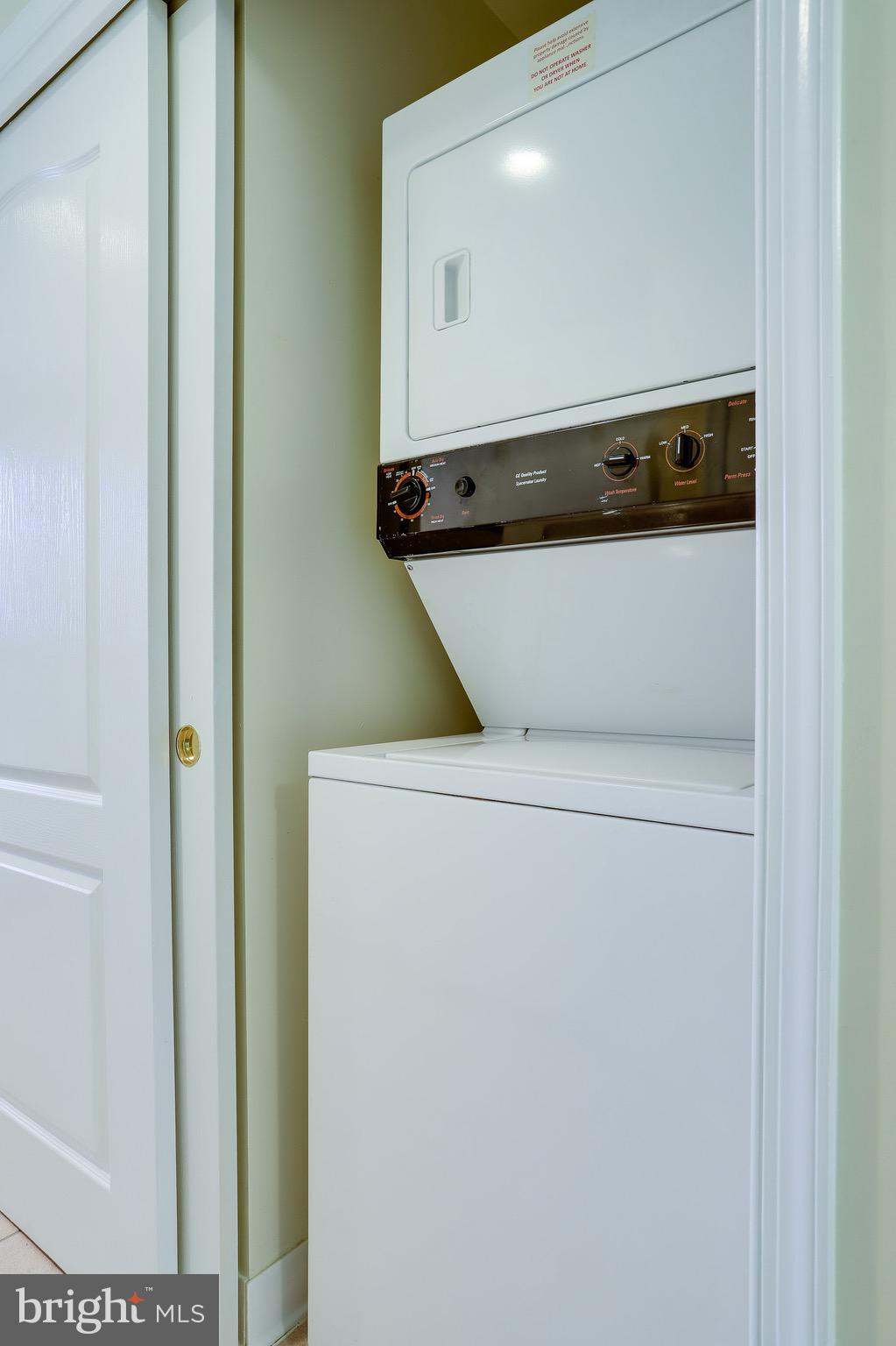 FALLS STATION - Residential Lease