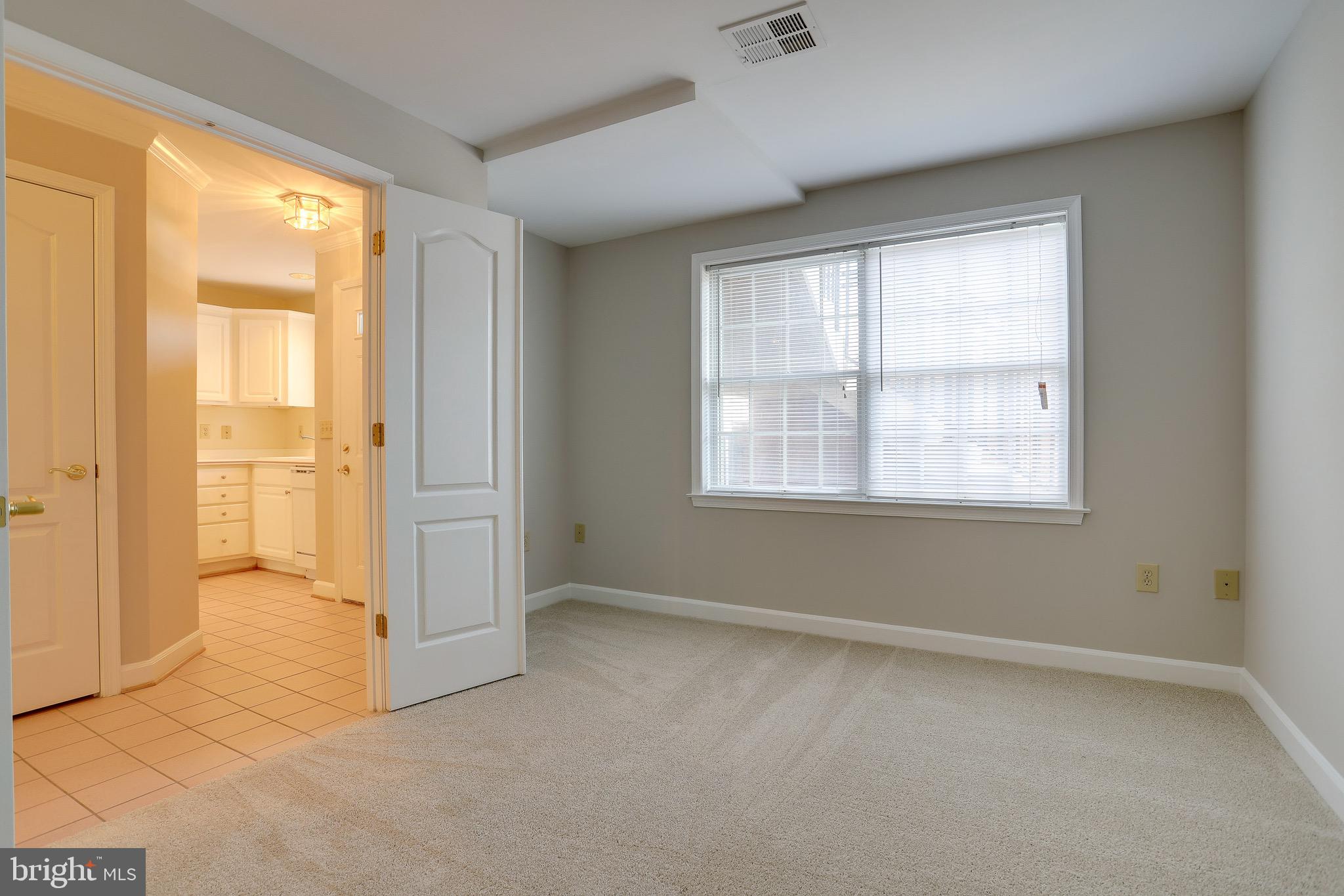 FALLS STATION - Residential Lease