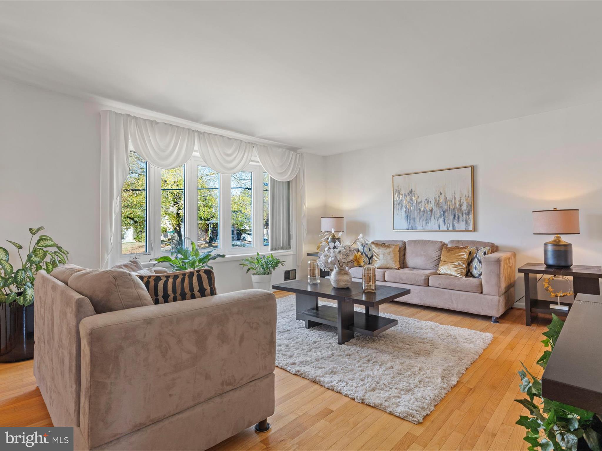 INDIAN QUEEN - Residential