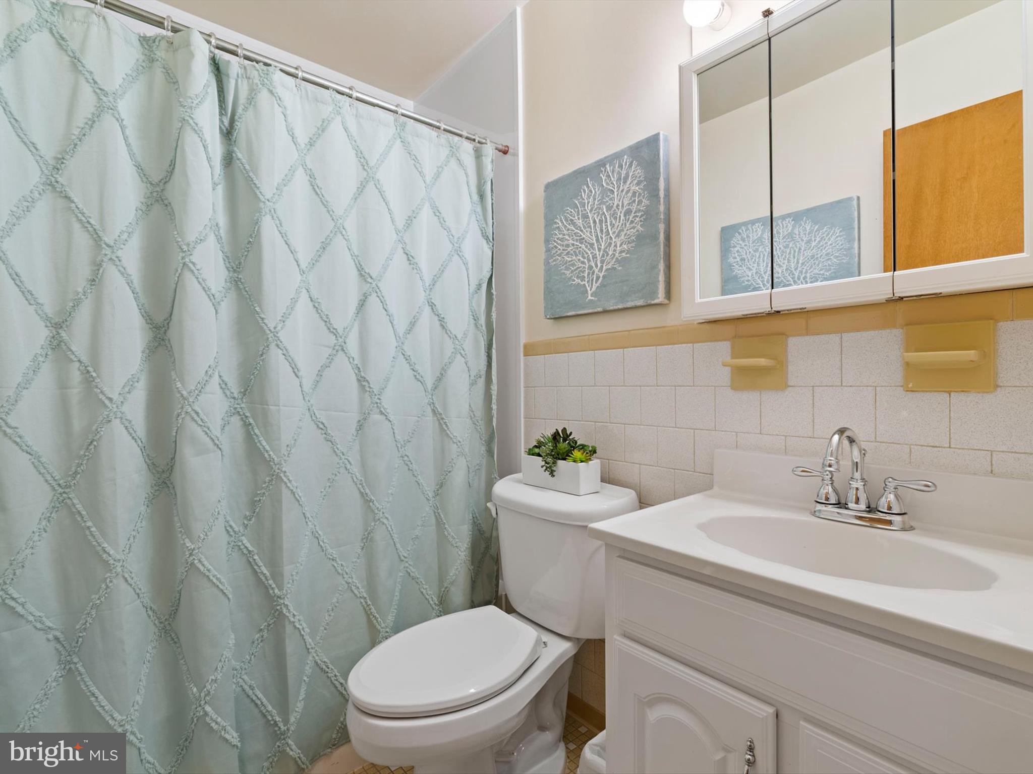 INDIAN QUEEN - Residential