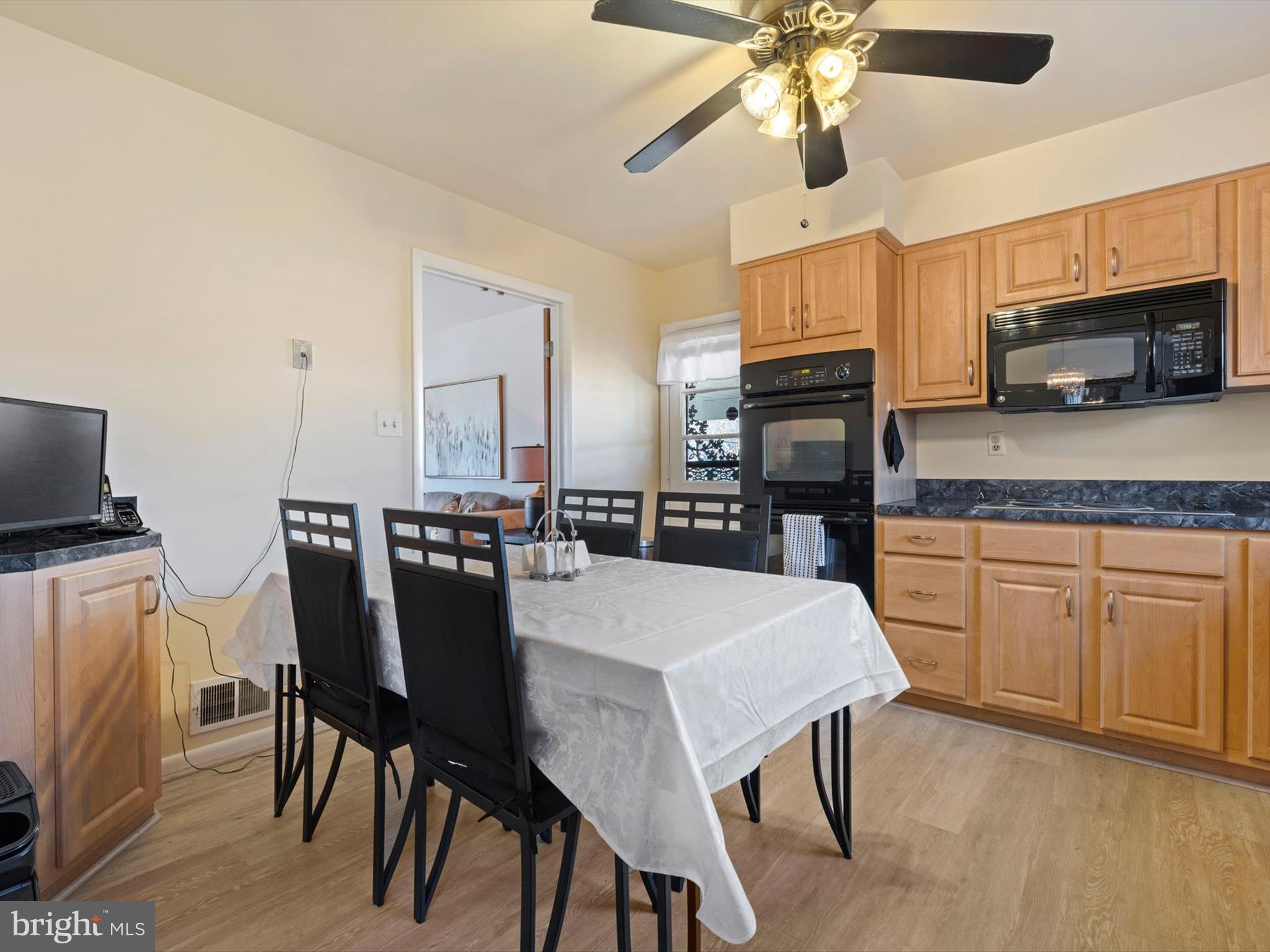 INDIAN QUEEN - Residential