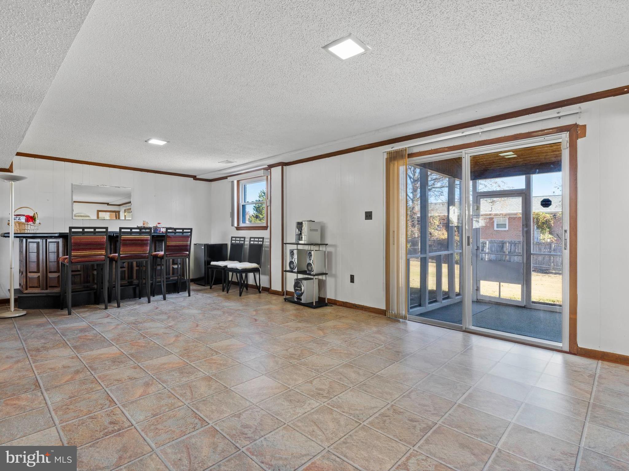 INDIAN QUEEN - Residential