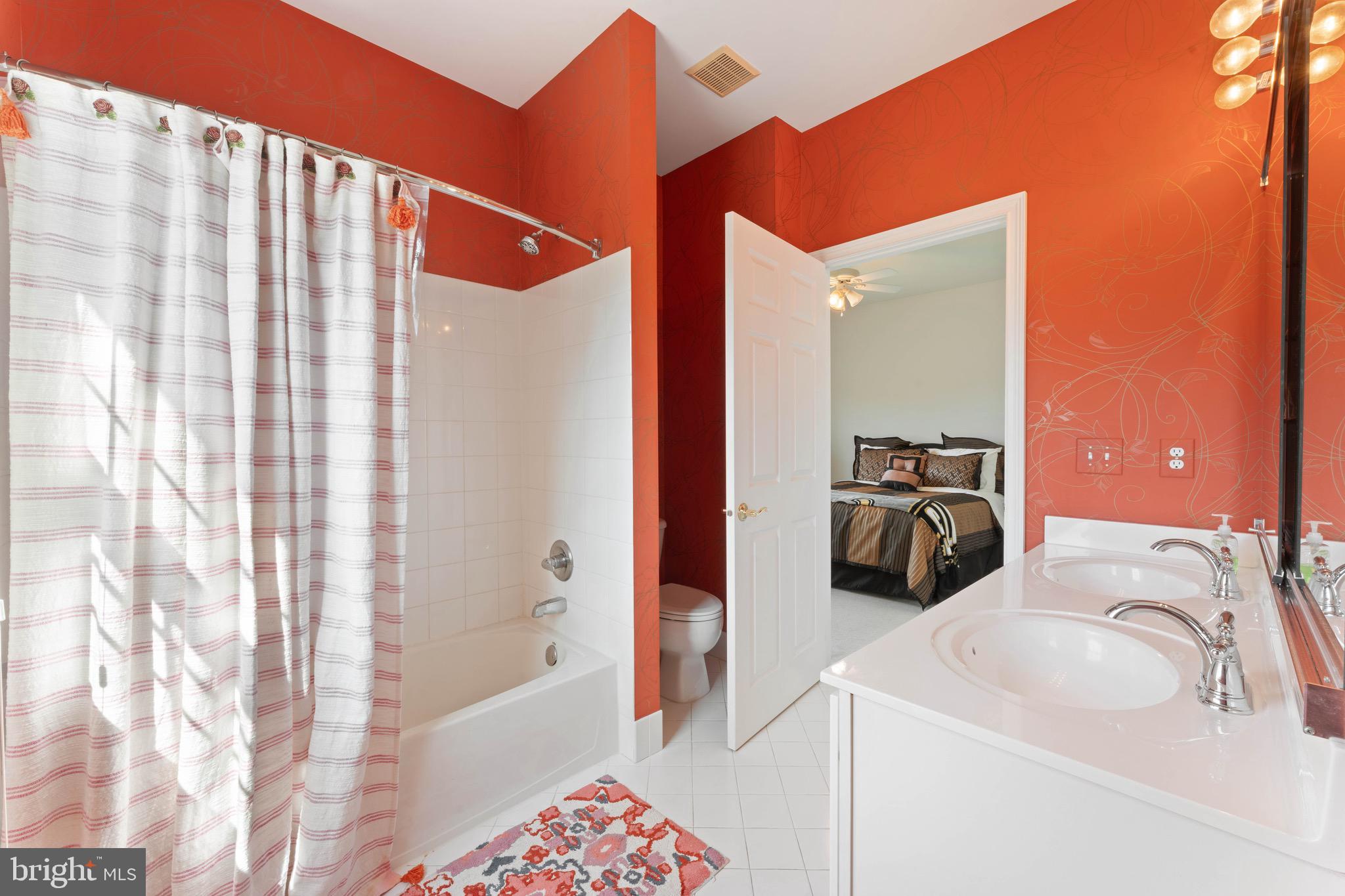 NORTHAMPTON HUNT - Residential