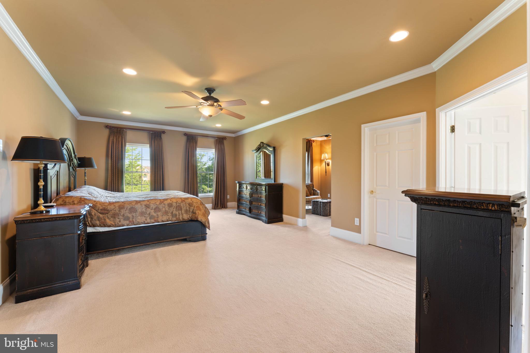 NORTHAMPTON HUNT - Residential