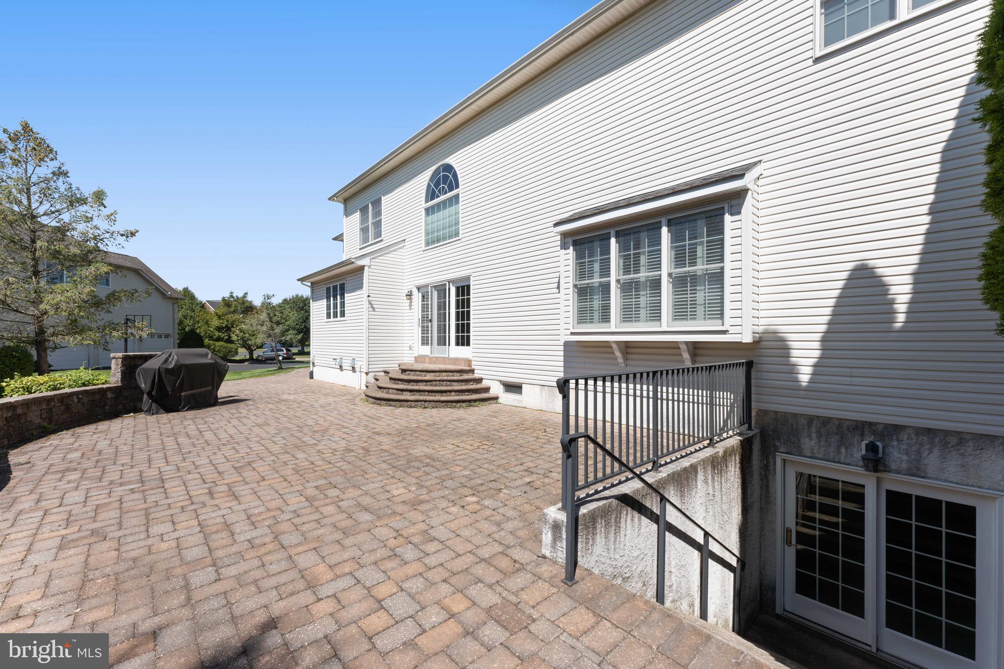 NORTHAMPTON HUNT - Residential