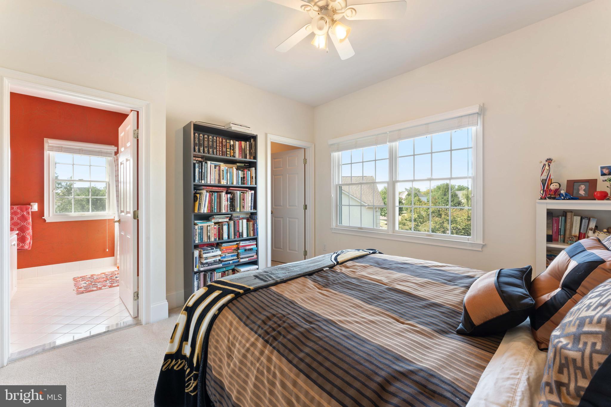 NORTHAMPTON HUNT - Residential