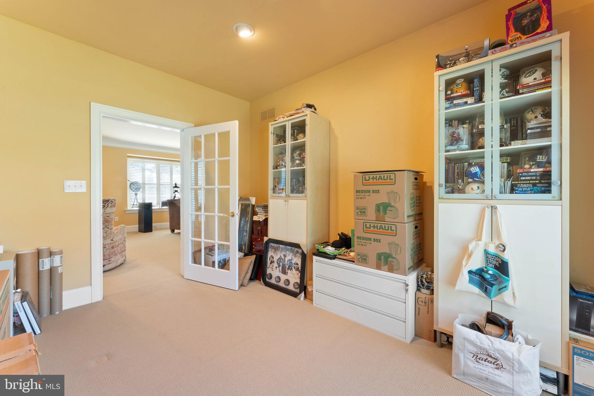 NORTHAMPTON HUNT - Residential