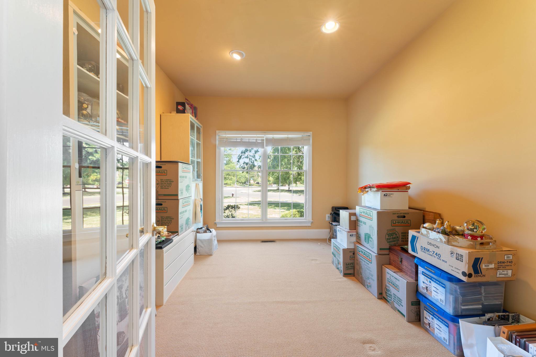 NORTHAMPTON HUNT - Residential