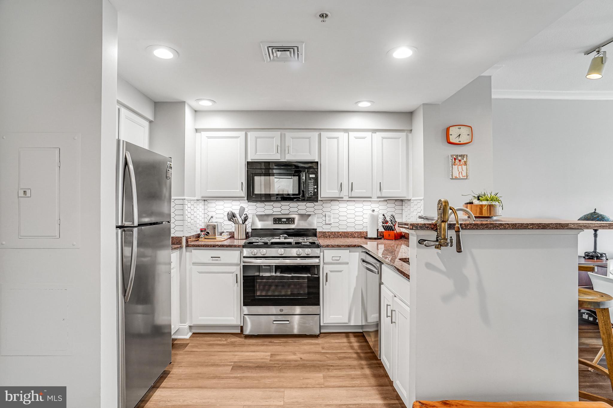 4480 MARKET COMMONS DRIVE 412