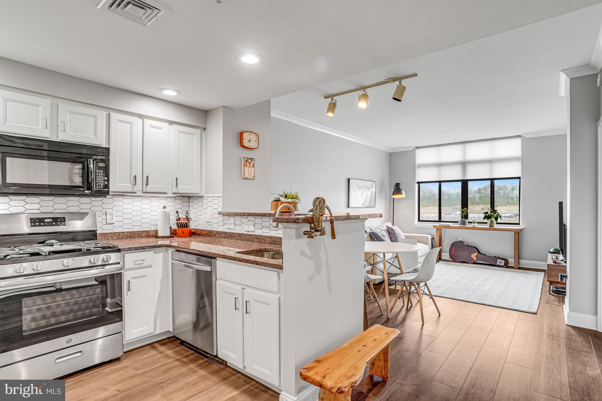 ELAN AT EAST MARKET - Residential