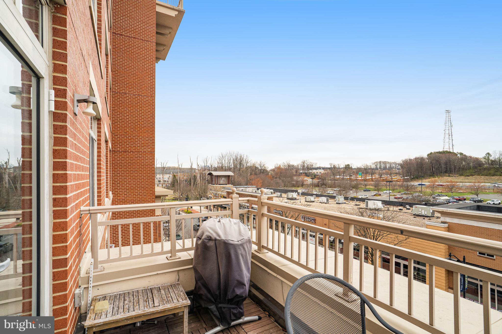 ELAN AT EAST MARKET - Residential