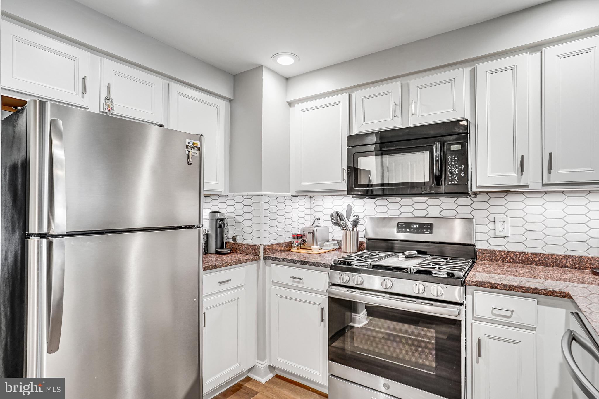 4480 MARKET COMMONS DRIVE 412