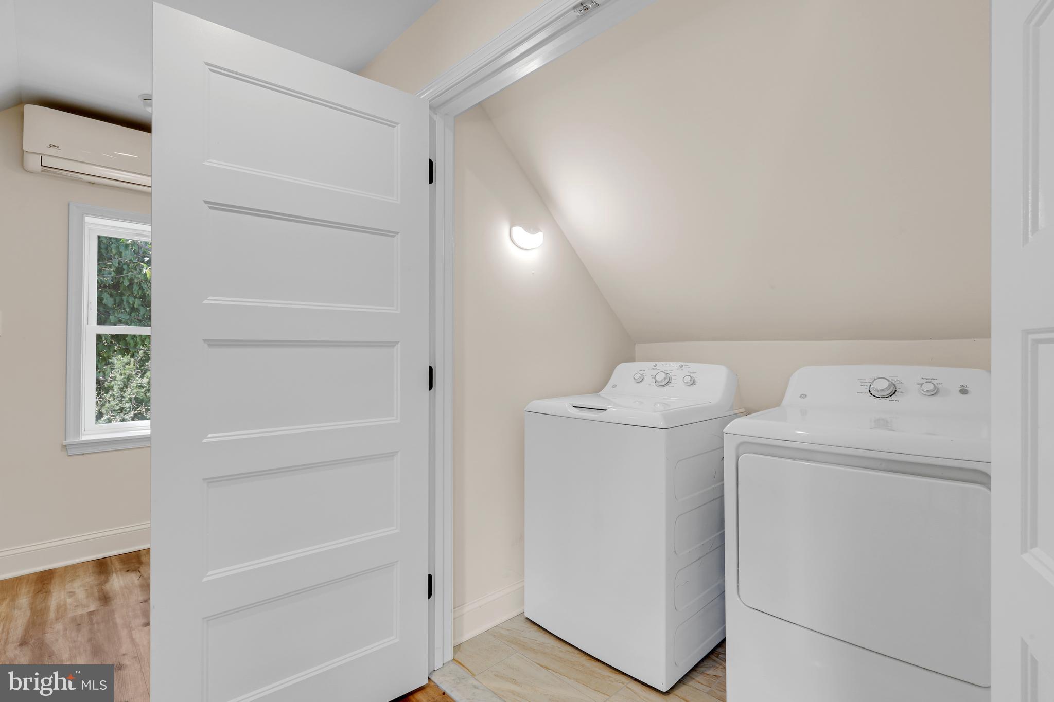 FAIRLAWN - Residential