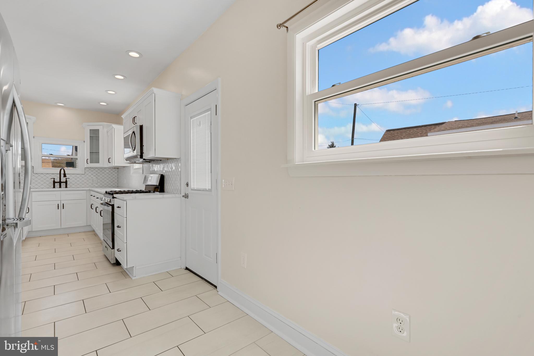 FAIRLAWN - Residential