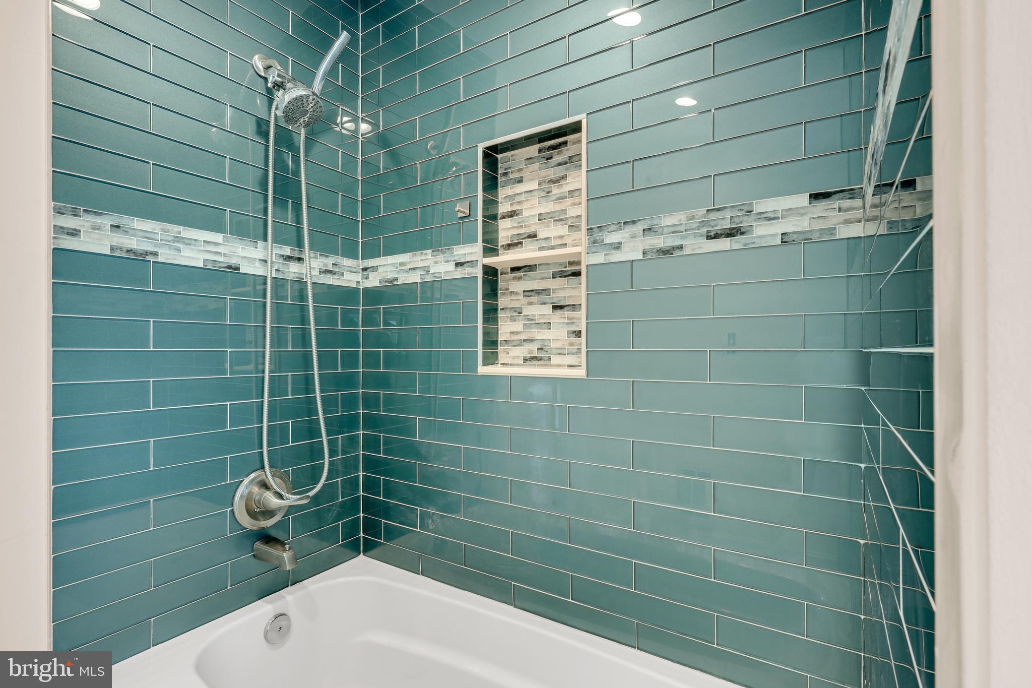 FAIRLAWN - Residential