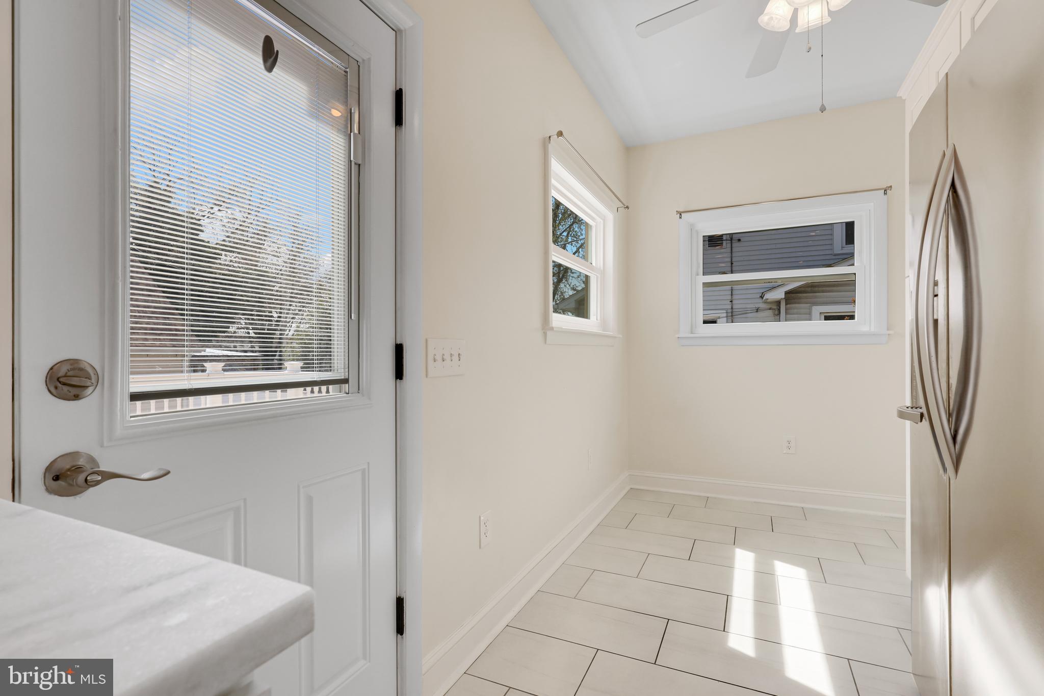 FAIRLAWN - Residential