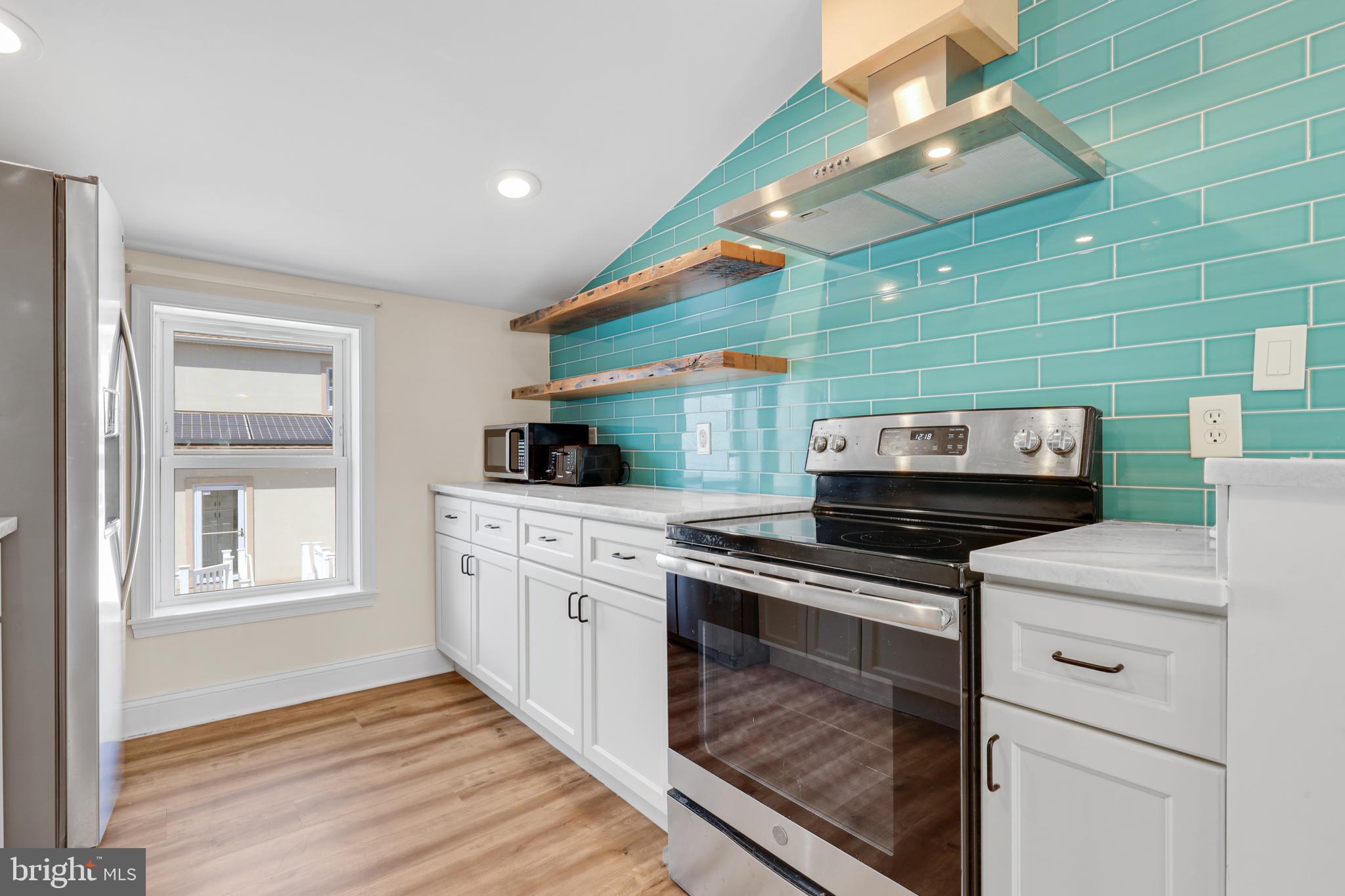 FAIRLAWN - Residential