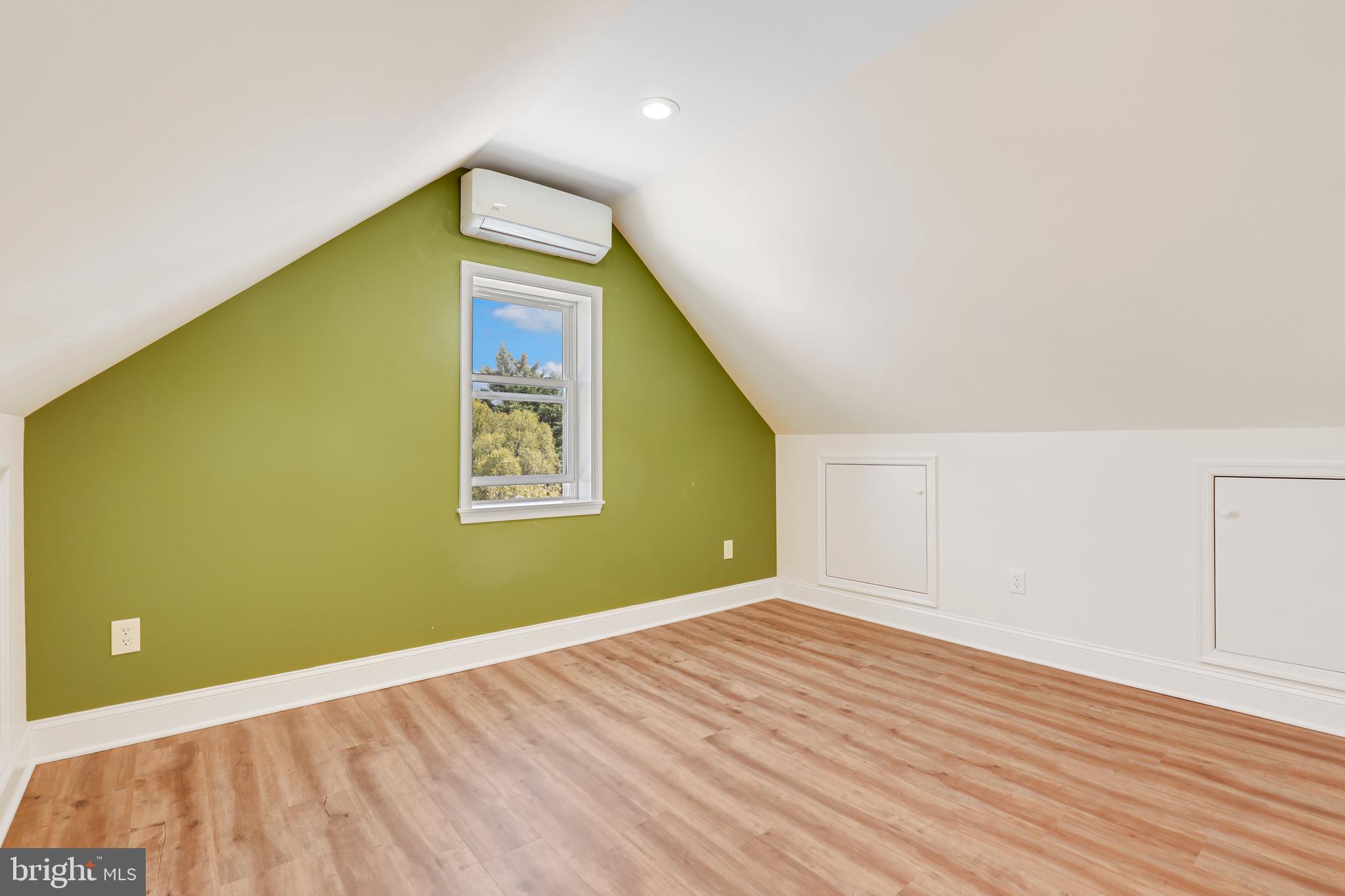 FAIRLAWN - Residential