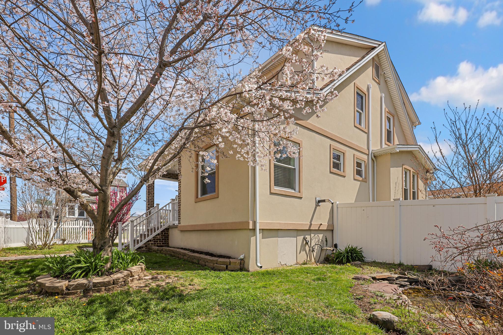 FAIRLAWN - Residential