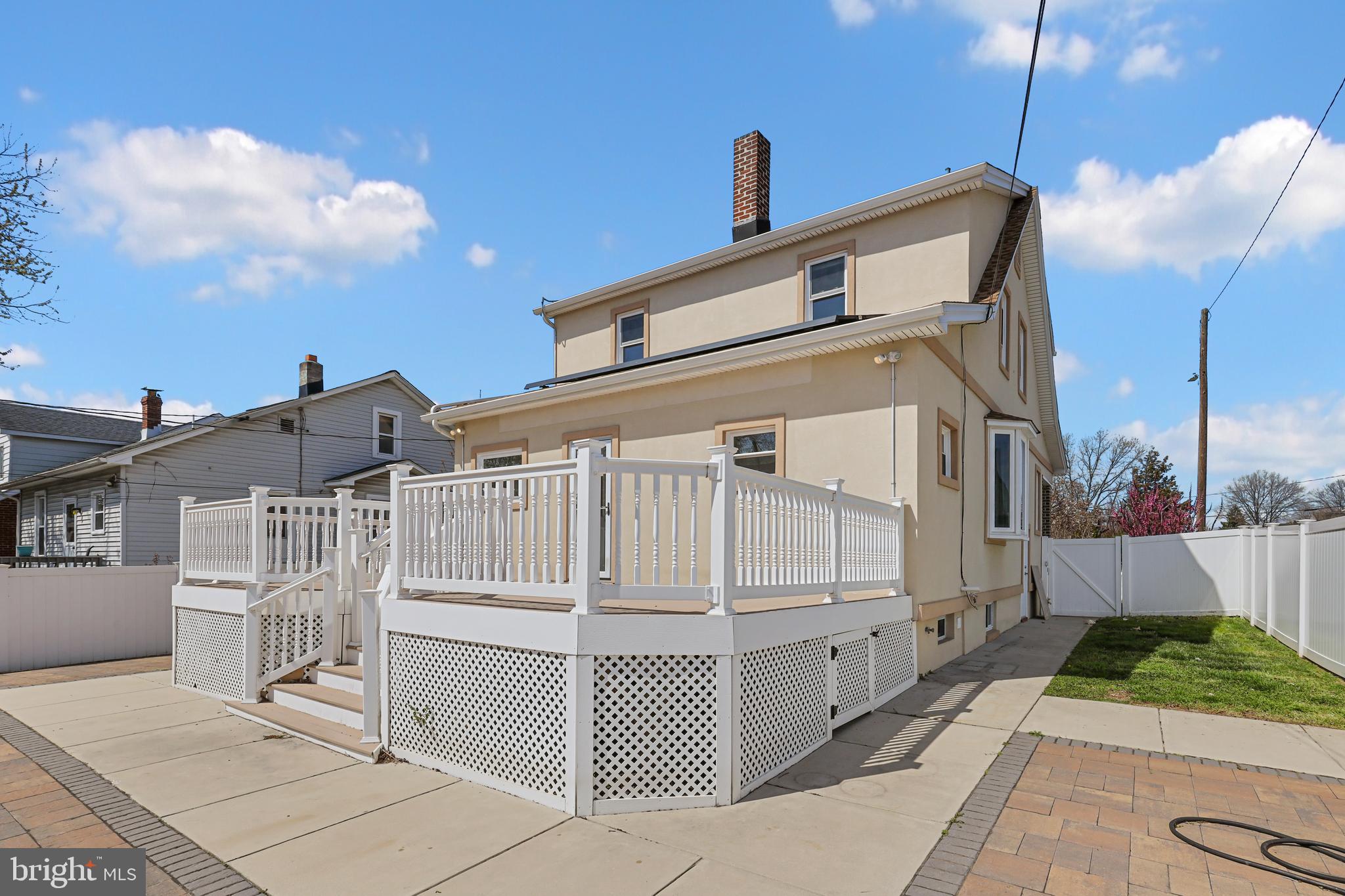 FAIRLAWN - Residential