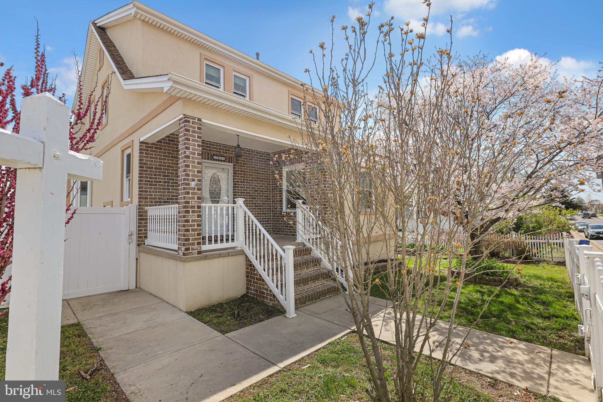 FAIRLAWN - Residential