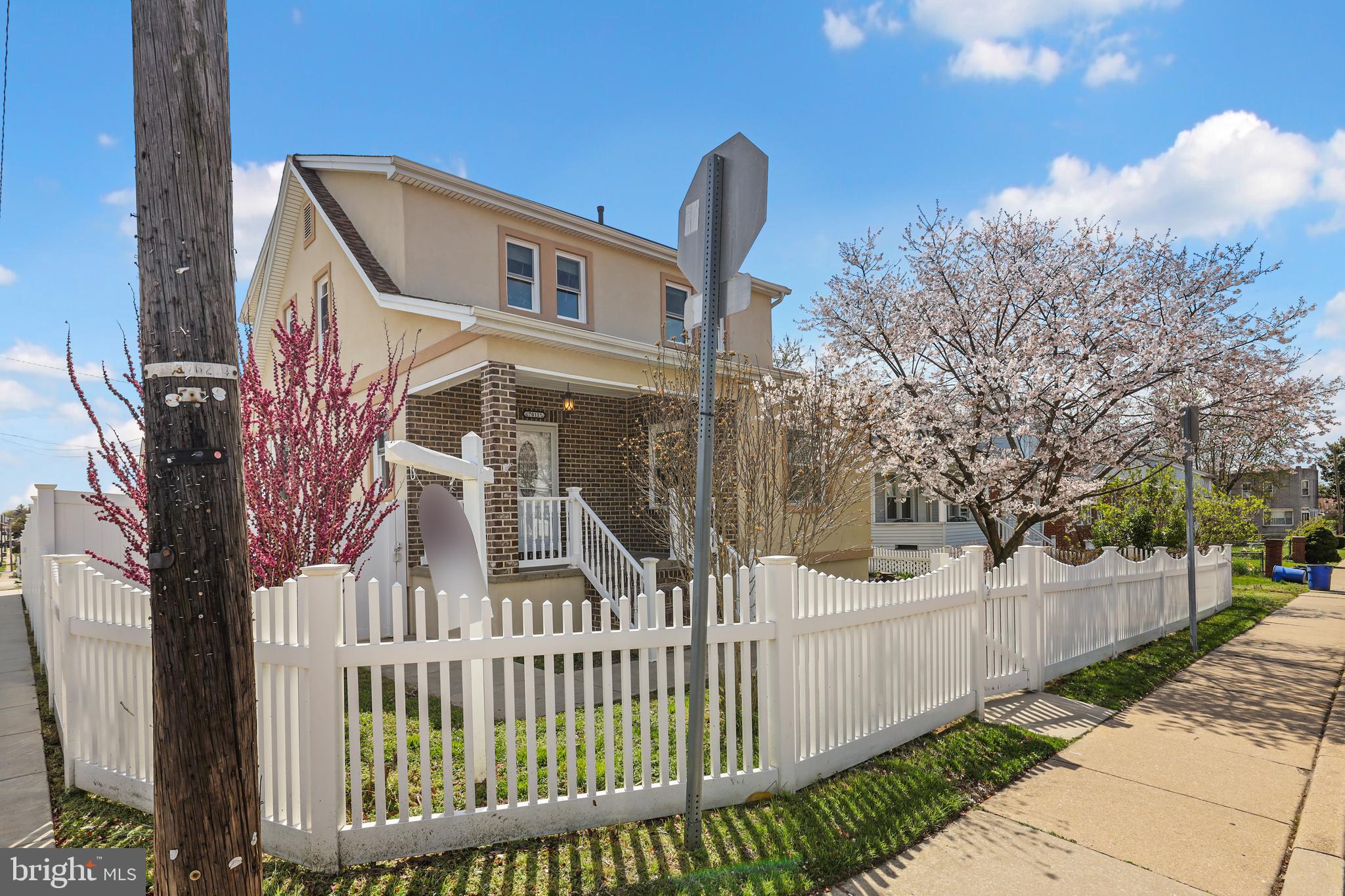 FAIRLAWN - Residential