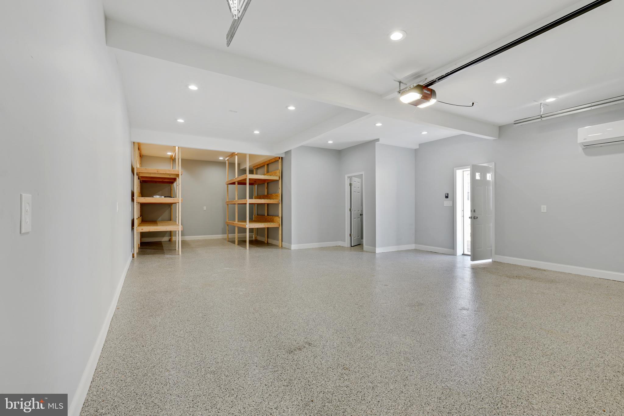 FAIRLAWN - Residential