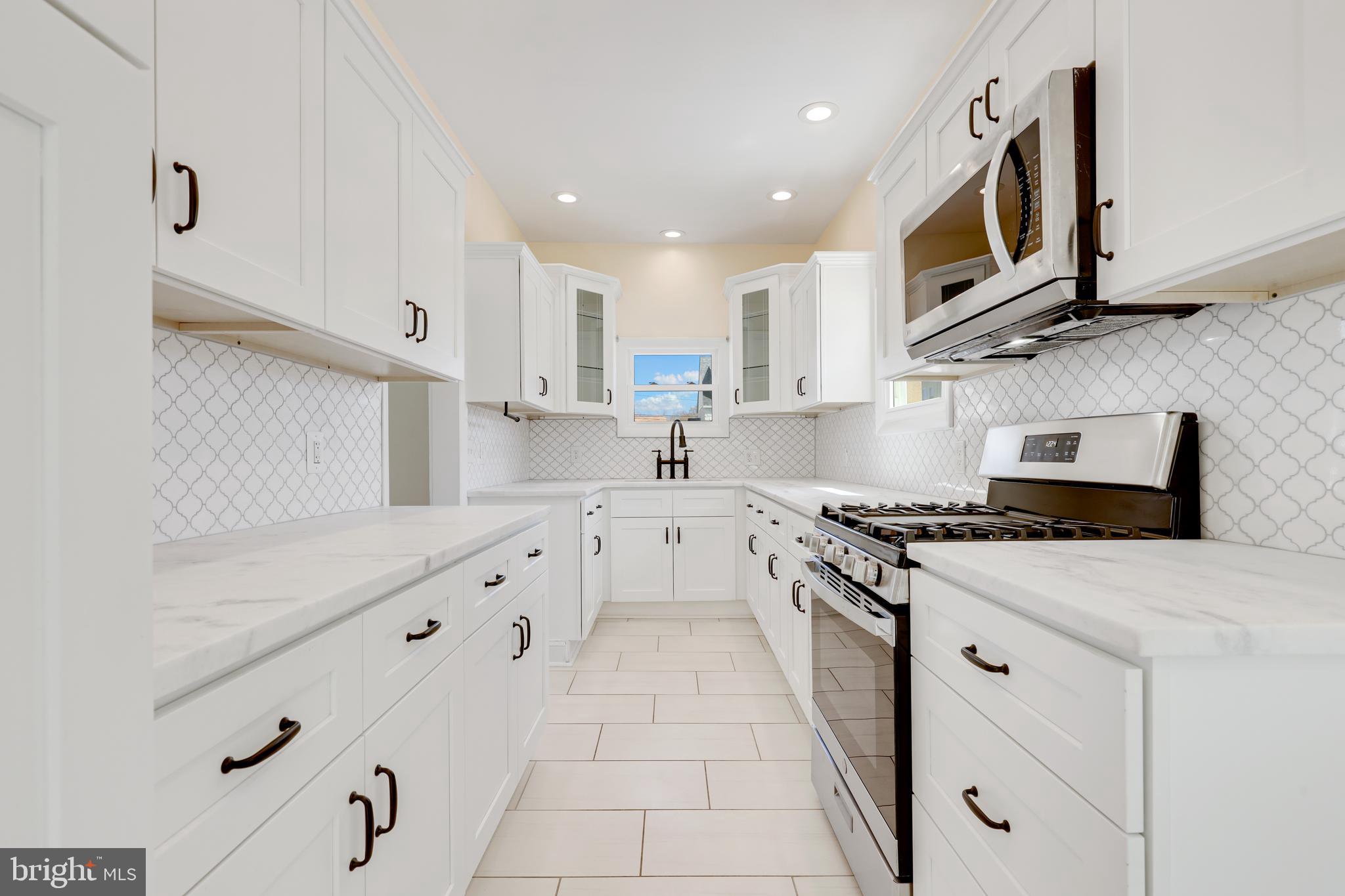 FAIRLAWN - Residential