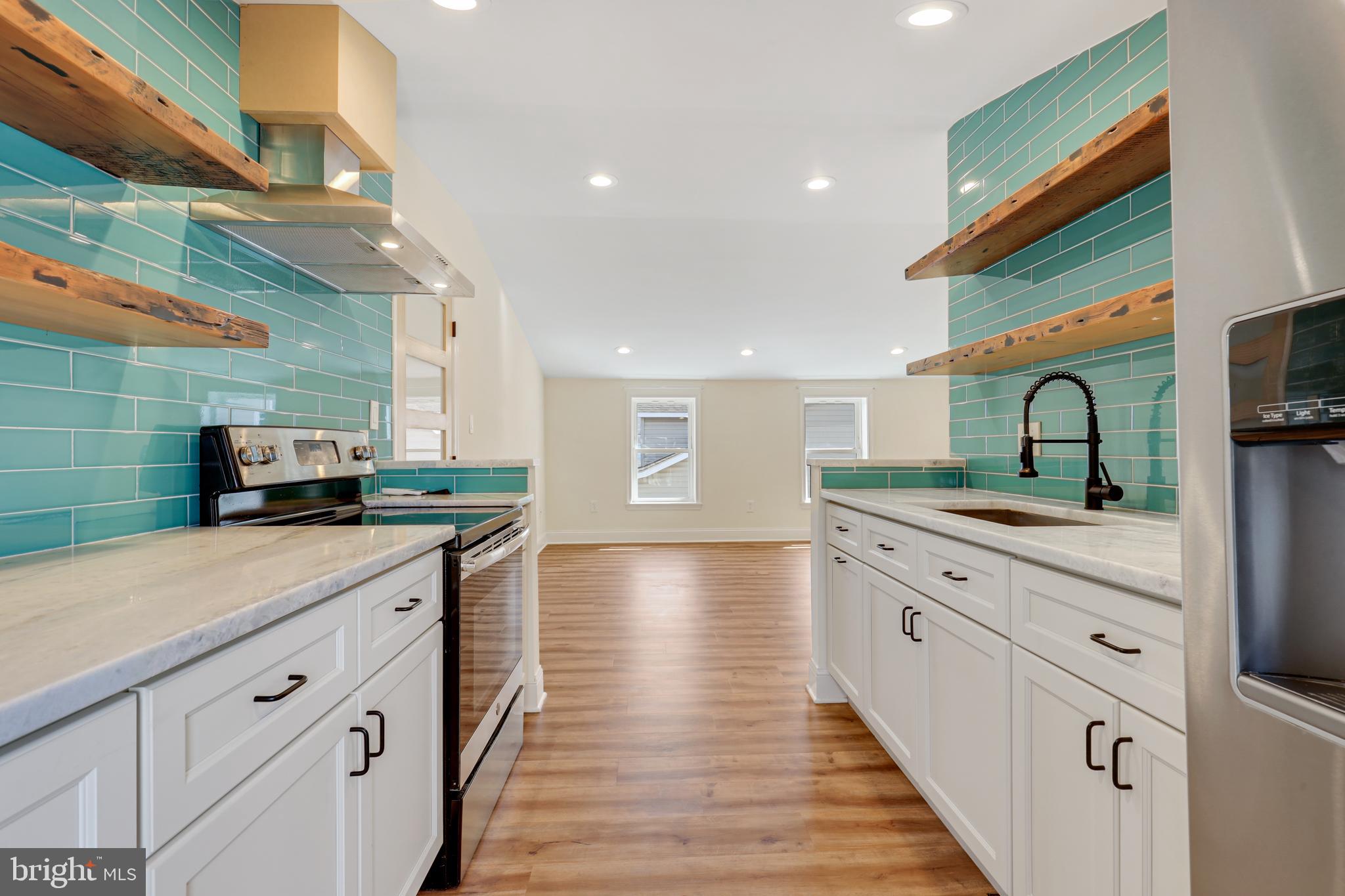 FAIRLAWN - Residential