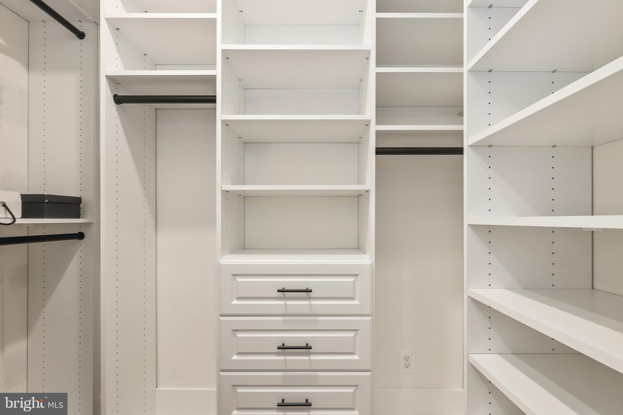 DEL RAY - Residential