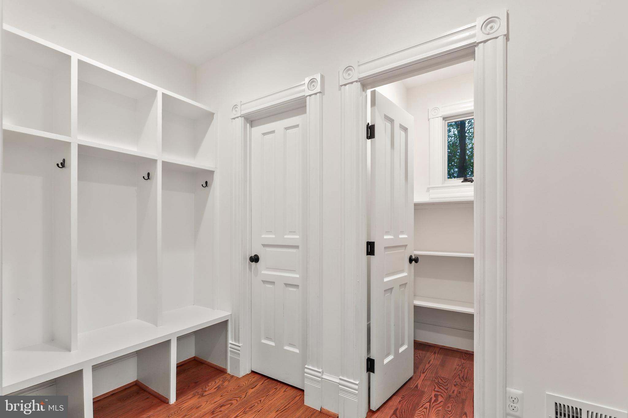 DEL RAY - Residential