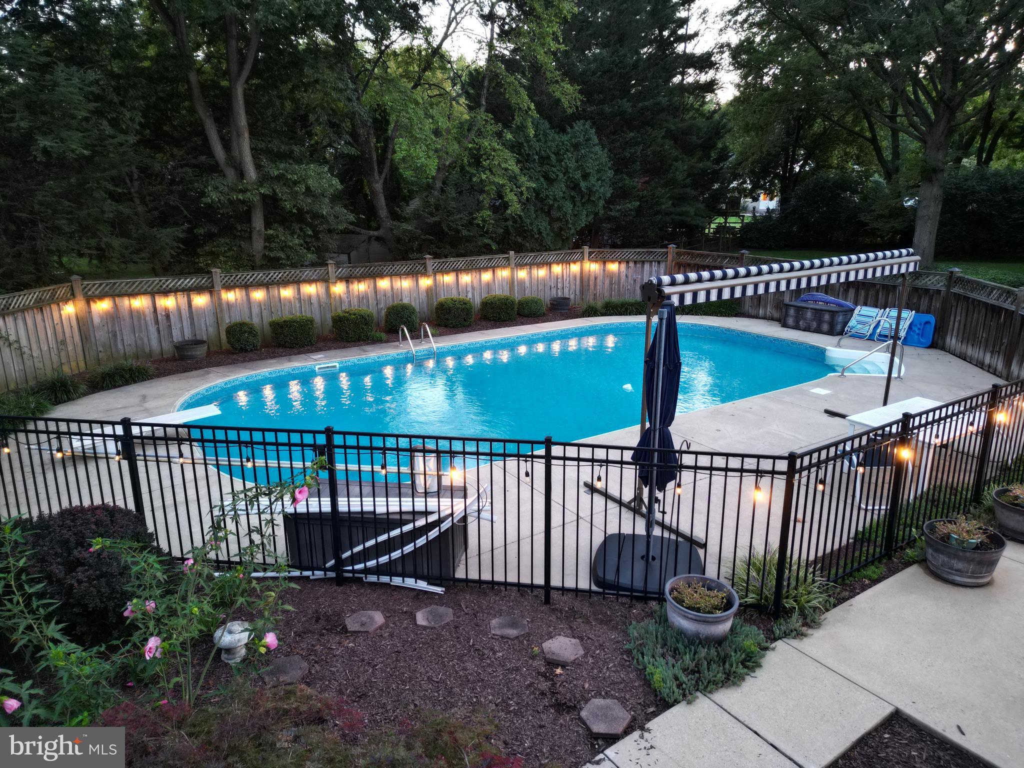 8102 CLAIBORNE COURT
