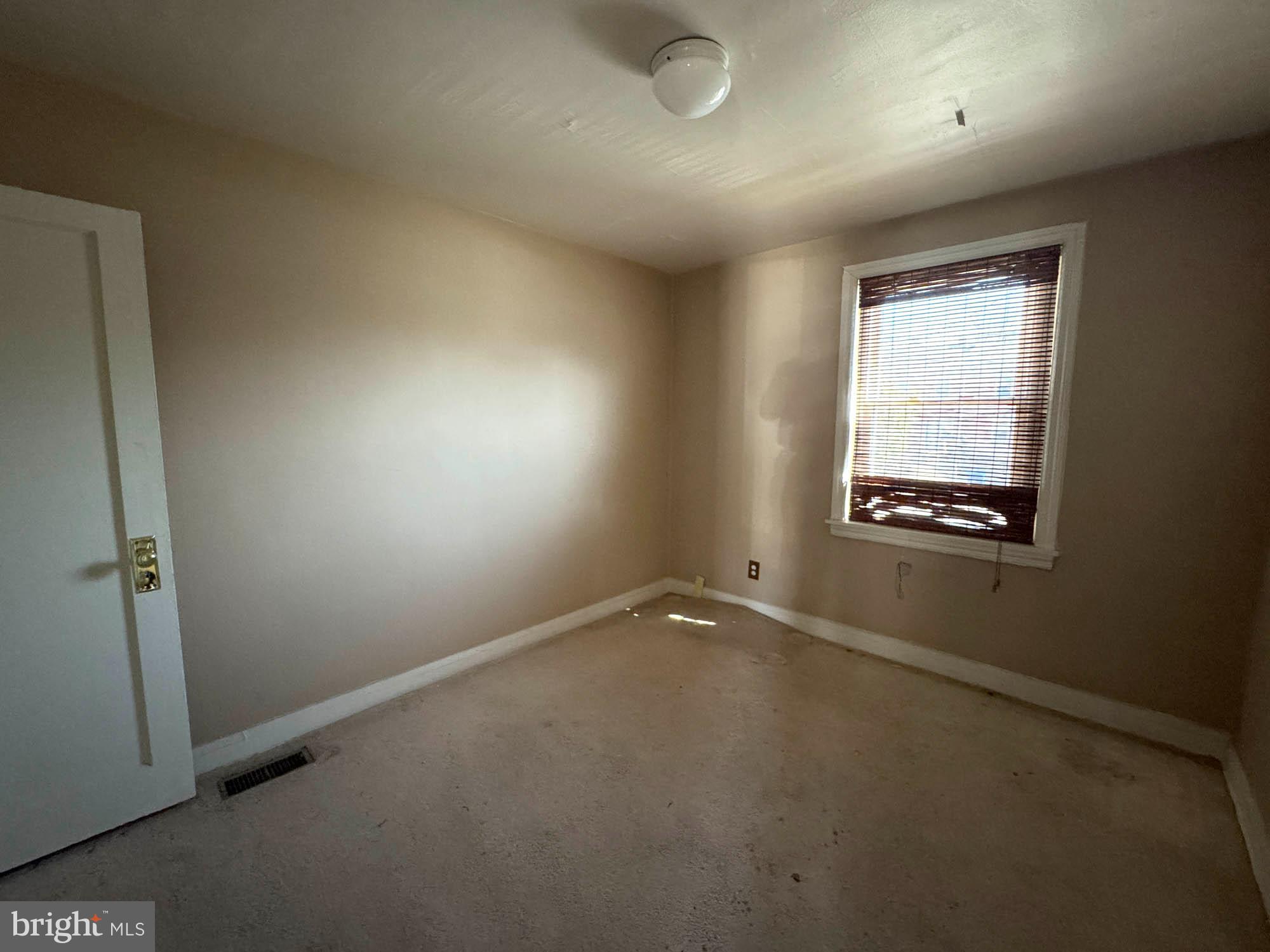 EAST ARLINGTON - Residential Income