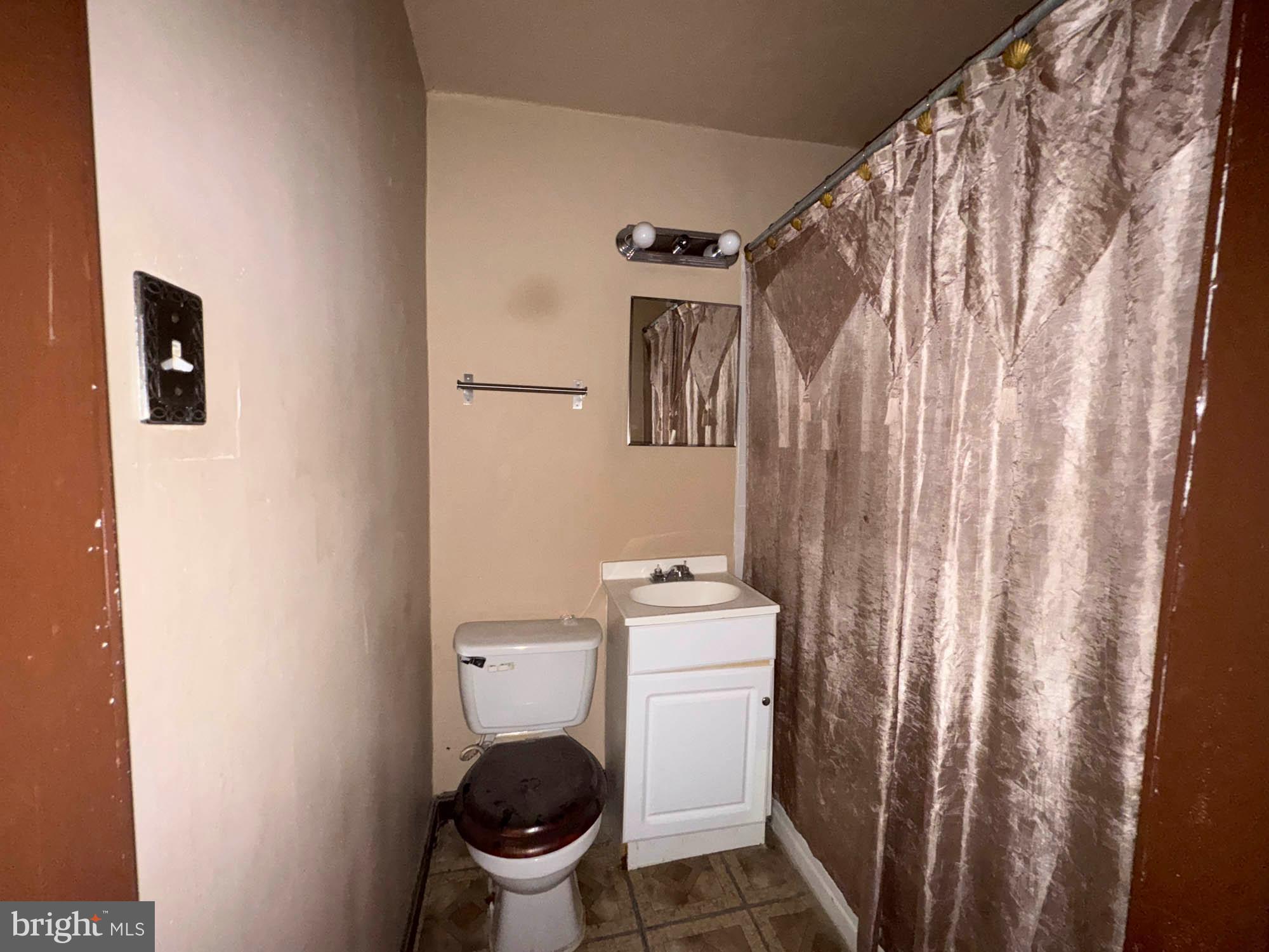 EAST ARLINGTON - Residential Income