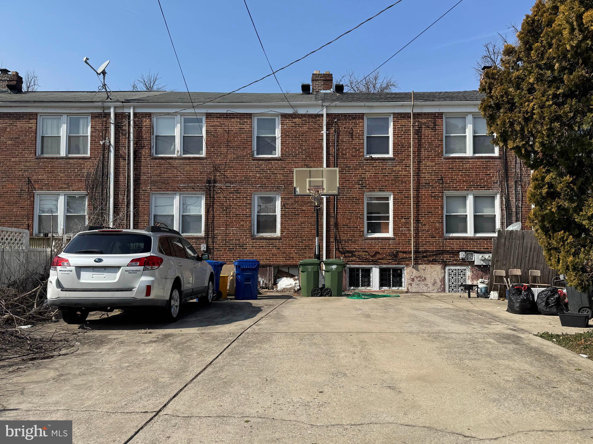 EAST ARLINGTON - Residential Income