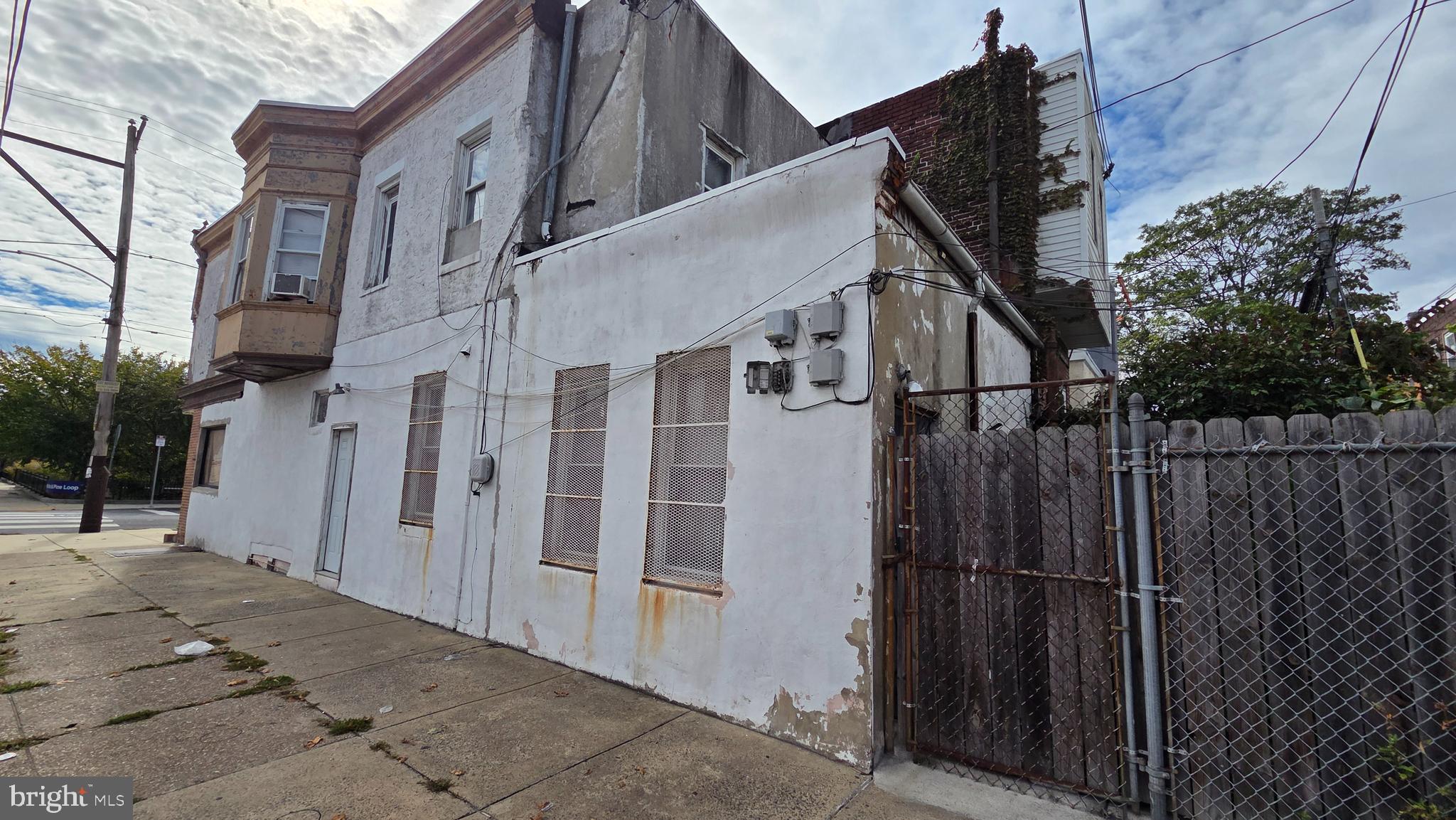 COBBS CREEK - Commercial Sale