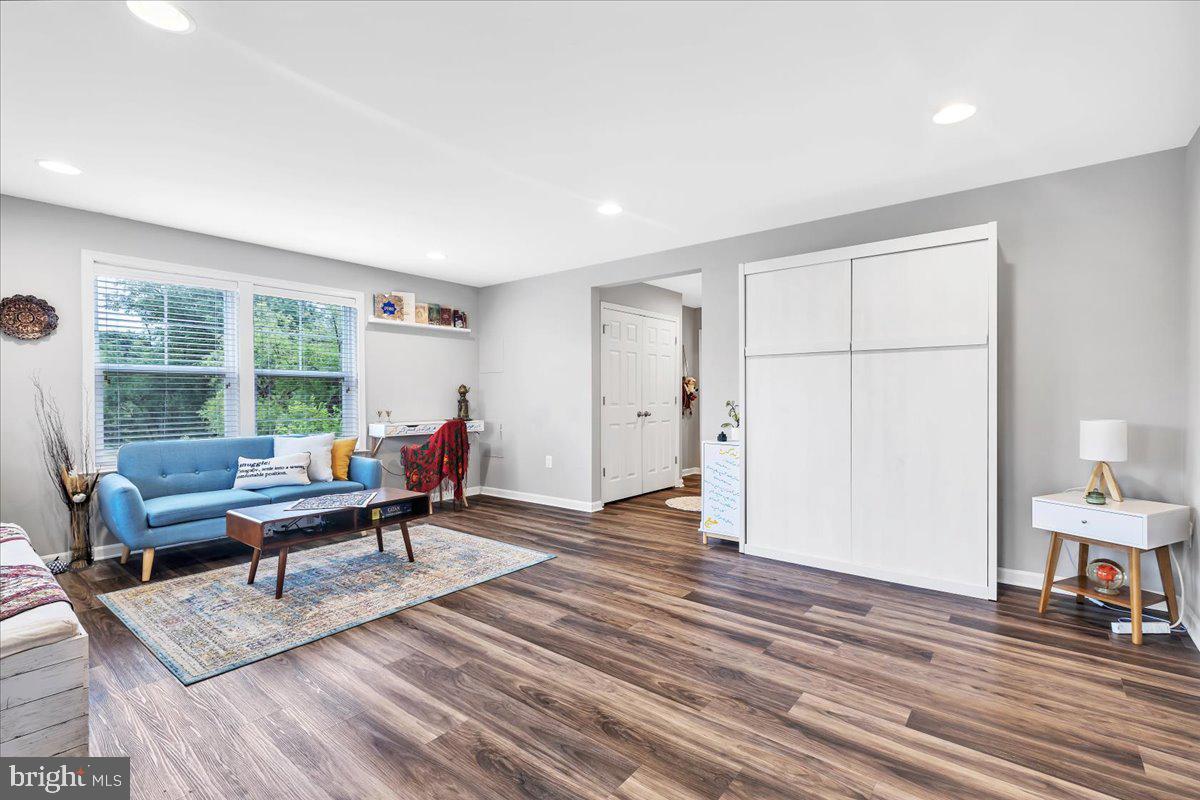 BELMONT ESTATES - Residential