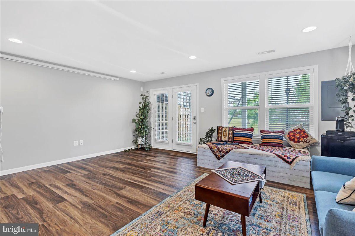 BELMONT ESTATES - Residential